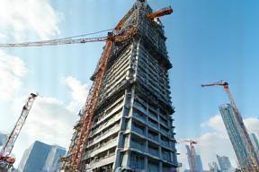 Contemporary office tower in progress